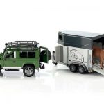Bruder auto Land Rover + prikolica za konje