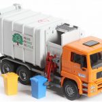 Bruder kamion Man komunalni bijelo - narančasti