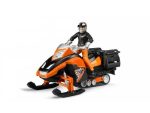 Bruder snowmobile sa vozačem i opremom