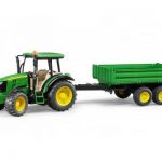Bruder traktor John Deere 5115 M + prikolica