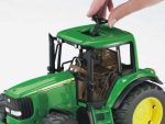Bruder traktor John Deere 6920