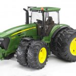 Bruder traktor John Deere 7930 sa duplim kotačima