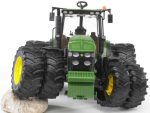 Bruder traktor John Deere 7930 sa duplim kotačima