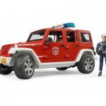 Bruder vatrogasni auto Jeep Wrangler i figurica vatrogasac - BR02528