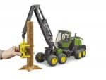 Bruder John Deere 1270G kombajn s deblom stabla
