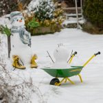 Rolly Toys tačke John Deere metalne na snijegu i snješko