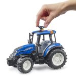Bruder traktor New Holland T5.120 - upravljanje kroz krov